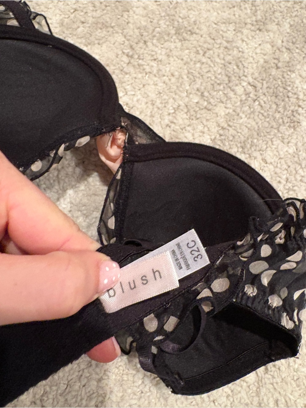 Adorable bra - Picture 2 of 3